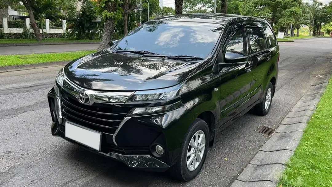 Toyota Avanza + Driver